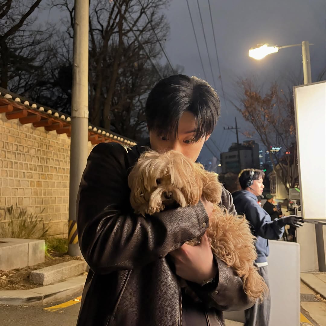 namjun0609uin6's tweet photo. 🤝 https://t.co/1lubzo2L5G