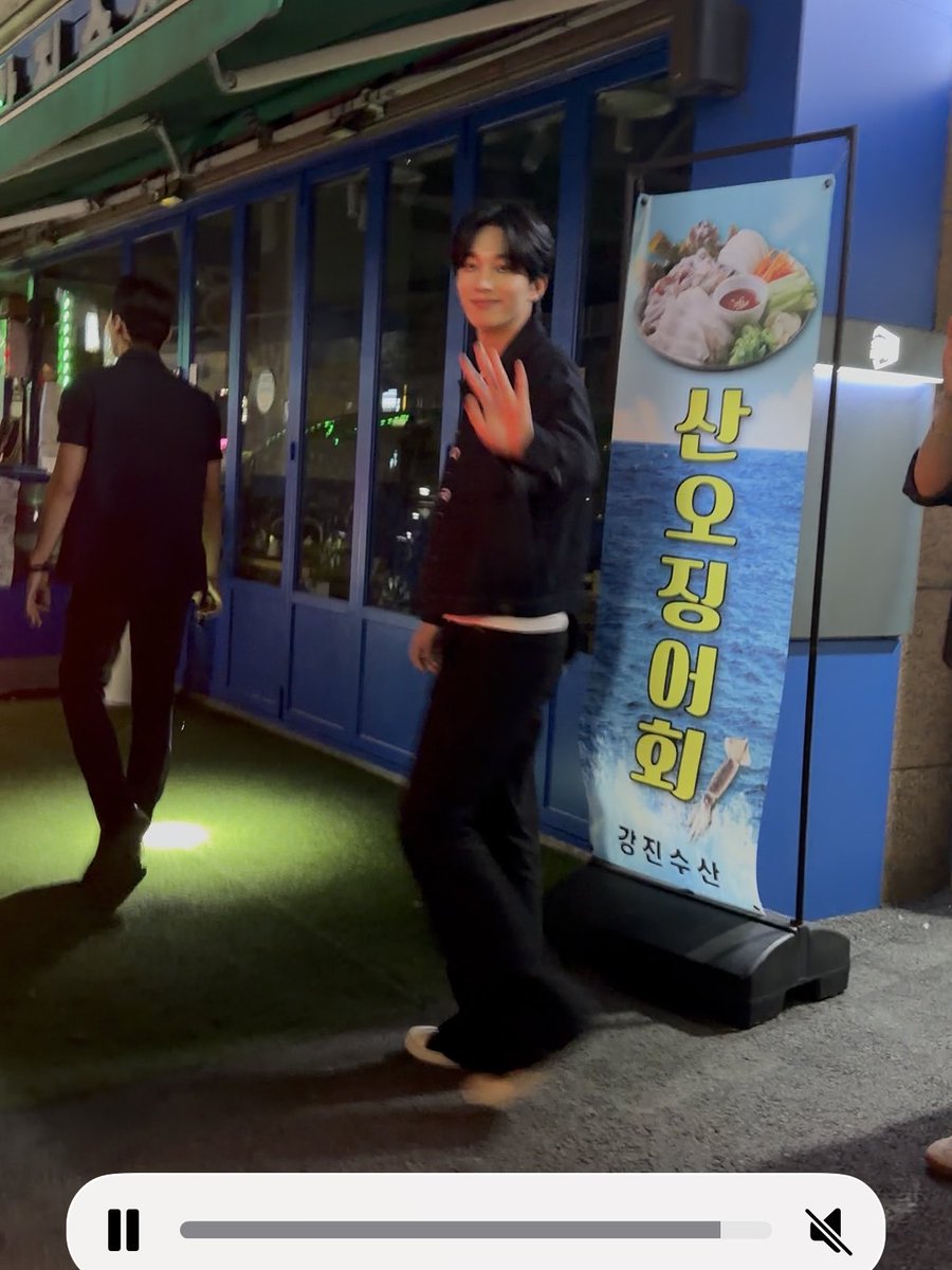 shirukun's tweet photo. 그녀의문자는모해 https://t.co/5UBoucV9C2