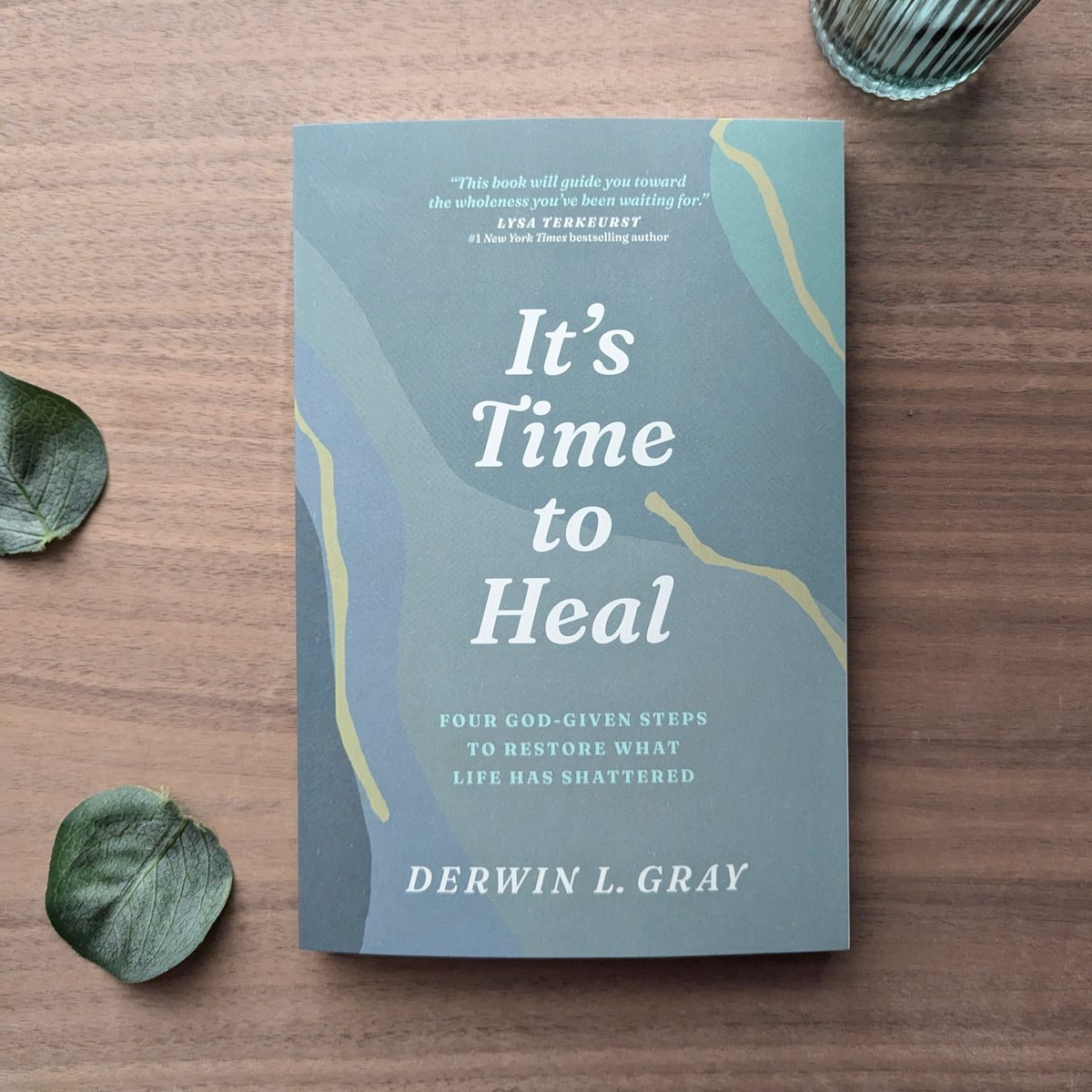NavPress's tweet photo. In @DerwinLGray's new book It's Time to Heal, readers discover the four God-given steps toward wholeness. Learn more: https://t.co/XaLvtjuz8q https://t.co/vxOQvpxU86