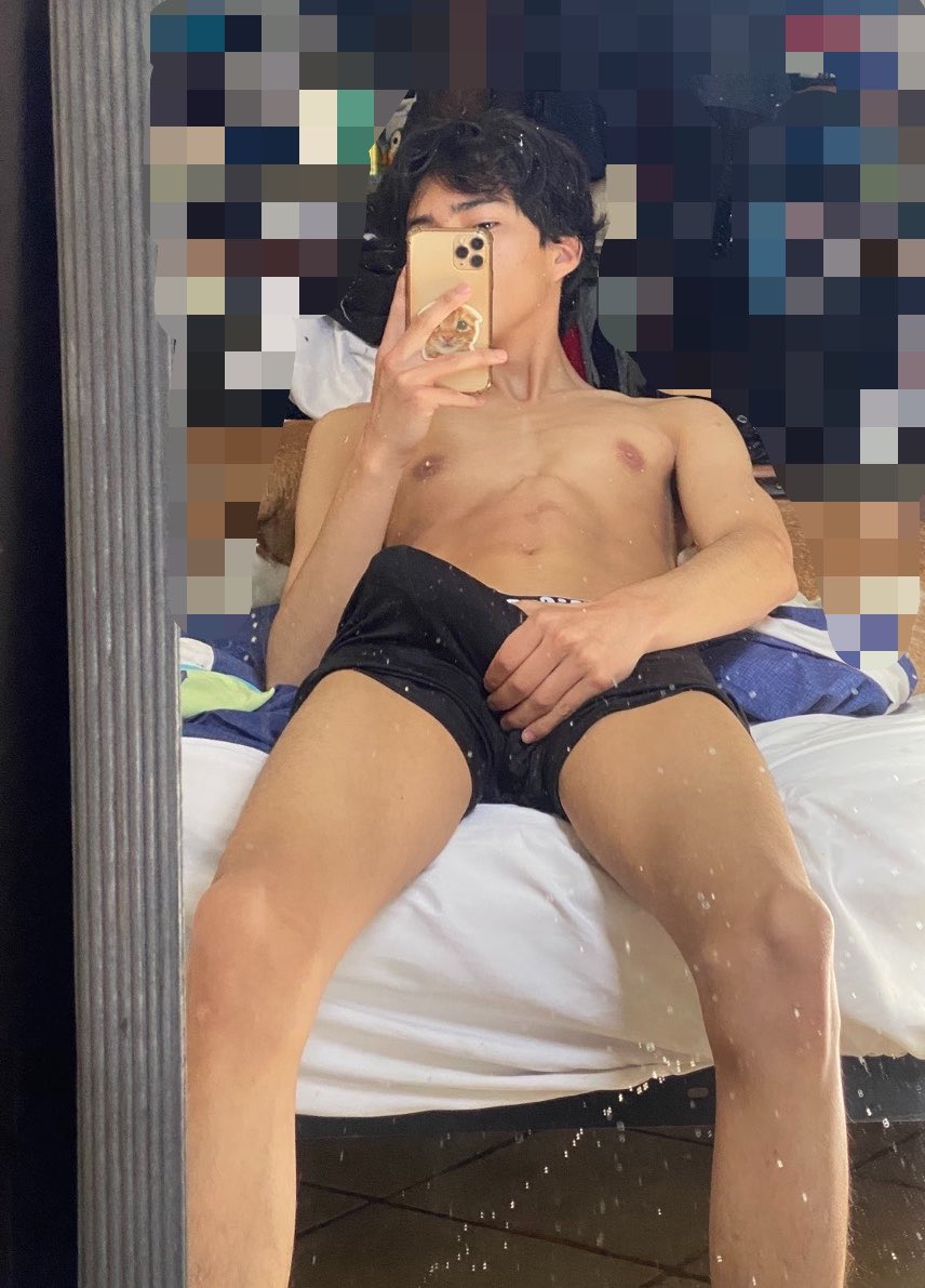 cuasaress's tweet photo. quien hot? https://t.co/6nYMEZZbxM