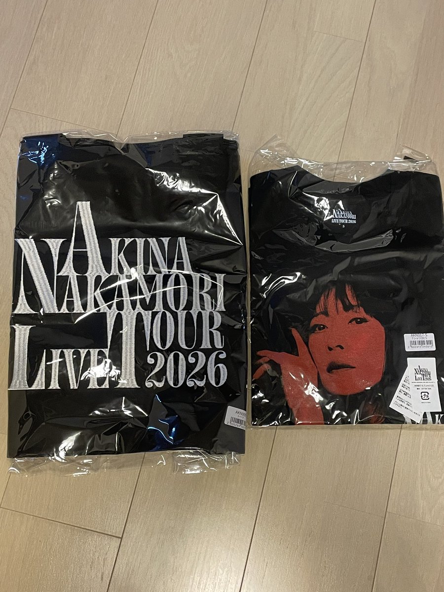 Gaia0713115's tweet photo. ヤッター🙌
明菜ちゃんグッズ届きました
　ヾ(≧∀≦)ﾉ♪素敵💓
追加公演行けないけどTシャツ着て家から応援📣しまーす
追加公演行かれる方思いっきり楽しんできてねヾ(*′▽`*)ﾉ ♪
　#中森明菜
　#2026年追加公演 https://t.co/sqt3sFrxBc