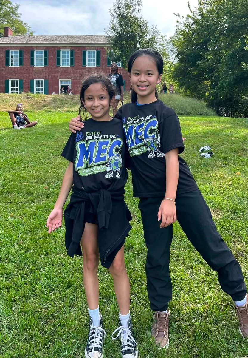 MaryCastleElem's tweet photo. 5th grade took learning OUT of the classroom! 🚌🙌 Our students explored, asked questions &amp; experienced history firsthand at @ConnerPrairie! 📚🌎 Thank you to the @LTSFoundation for supporting experiences like these! 💙💚 #mecELITE #MECisThePlaceToBe https://t.co/JXf3HO5qXt