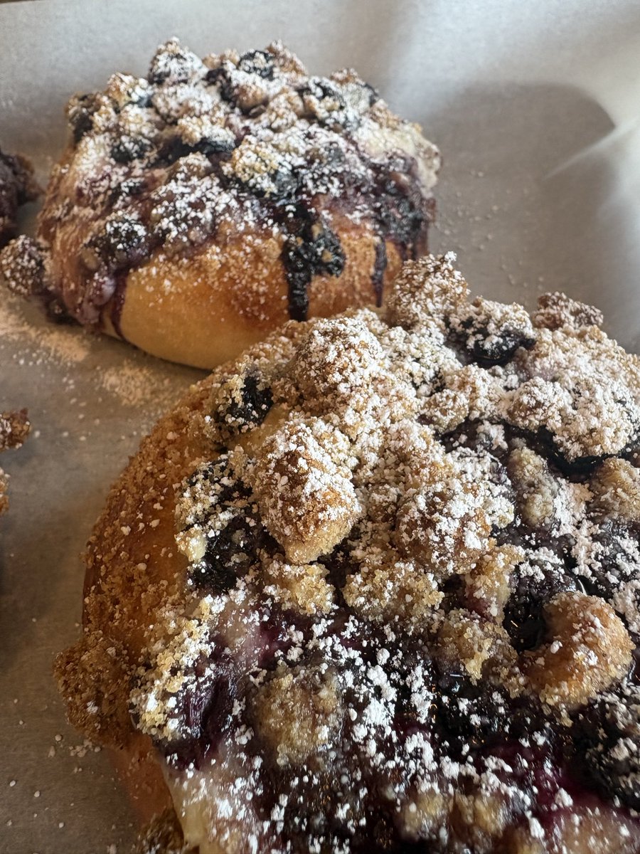 Helopoulos's tweet photo. A little offering I baked up for our small group https://t.co/7wdEaBK28Z