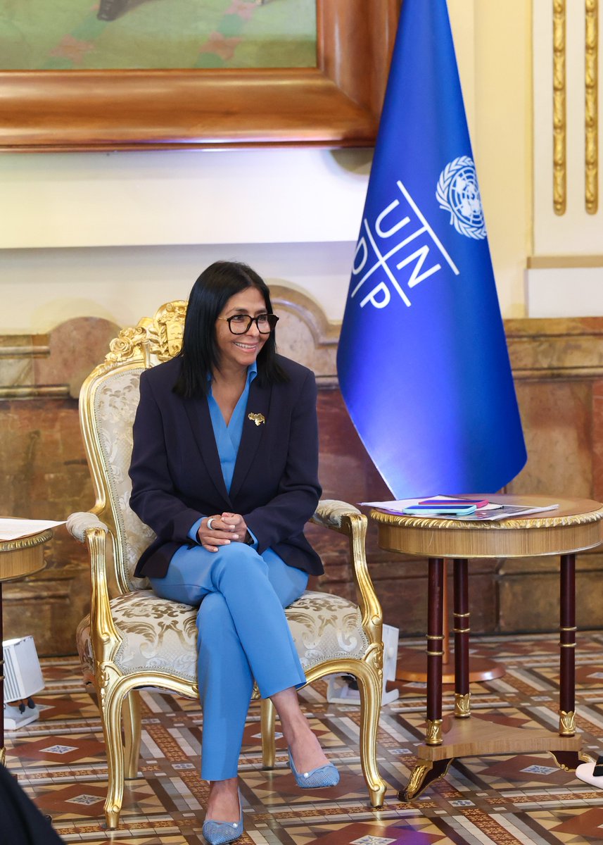 Chiqui_new's tweet photo. La primera mujer Presidenta de Venezuela ❤️🇻🇪 https://t.co/oOzrtZI5iW