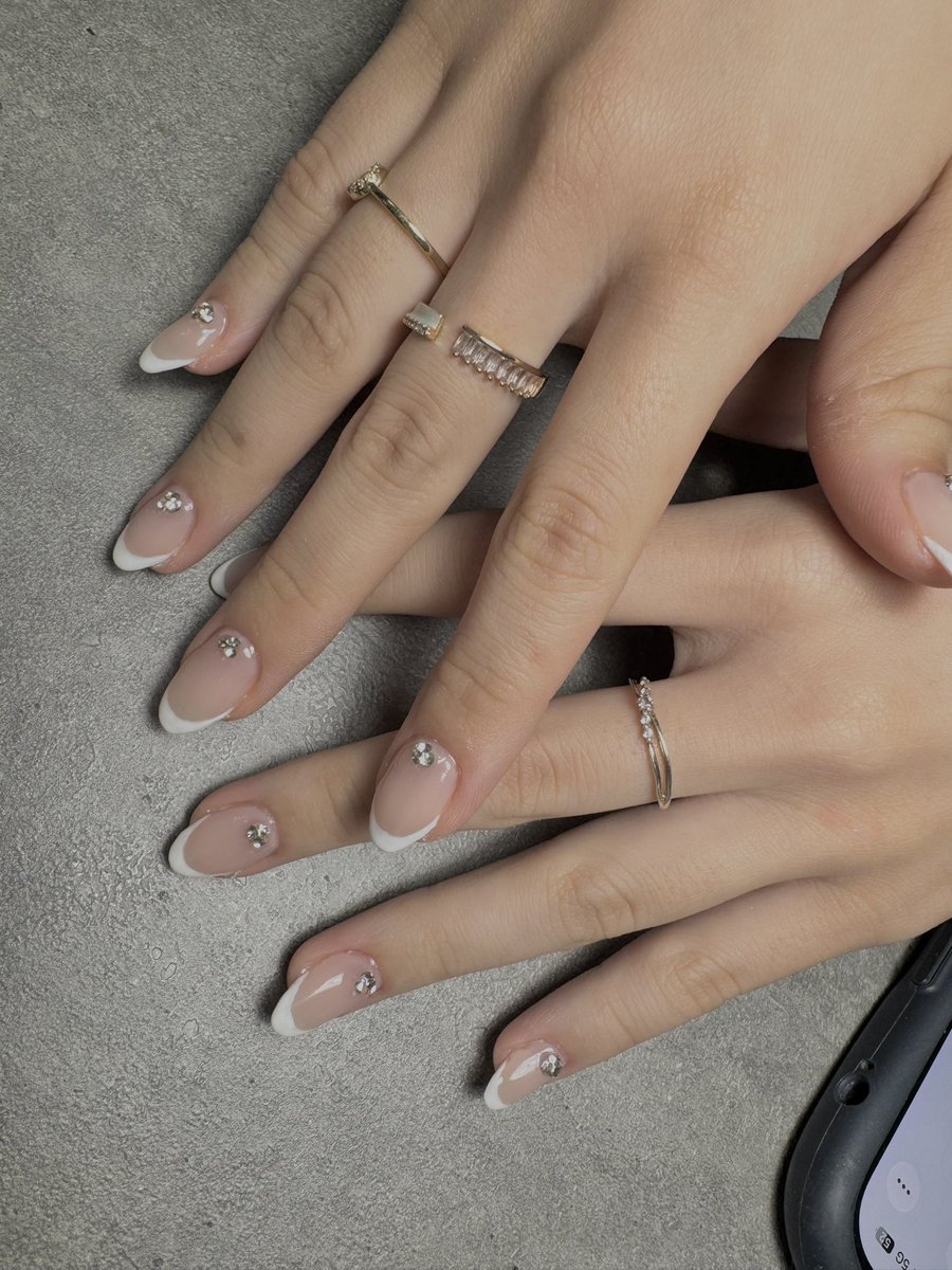 cibiwaka's tweet photo. 最近のネイル達💅🏻🤍

まだまだ技術向上のため、練習モデル様を募集しています✨

＼ 今だけオープン限定価格 ／

💅🏻 オールメニュー　¥3,000
🎀 長さだし　1本 ¥100
🫧 他店オフ　＋¥500
🤍 基本的にフィルインで施術しています

お好きなデザインをご相談下さい🪄 https://t.co/Mh21yADdjP