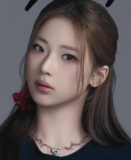 ohtnyc's tweet photo. babymonster’s legally assigned ohtnyc lover ruka looking as beautiful as ever in our heart &amp; bow necklace❤️🏹

🛍️🔗https://t.co/82YbPxTYlQ

[#RUKA #루카 #河井瑠花 
#BABYMONSTER #베이비몬스터
#OHTNYC @YGBABYMONSTER_] https://t.co/vkjRga5XcU