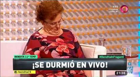 lilsugary's tweet photo. cada vez q me acuerdo de la tercera temporada y todo el tiempo q le dieron a la banda... lo siento pero me recontra chupan todos un huevo y esta soy yo viendo las escenas con ellos https://t.co/o2ZysZZNgy