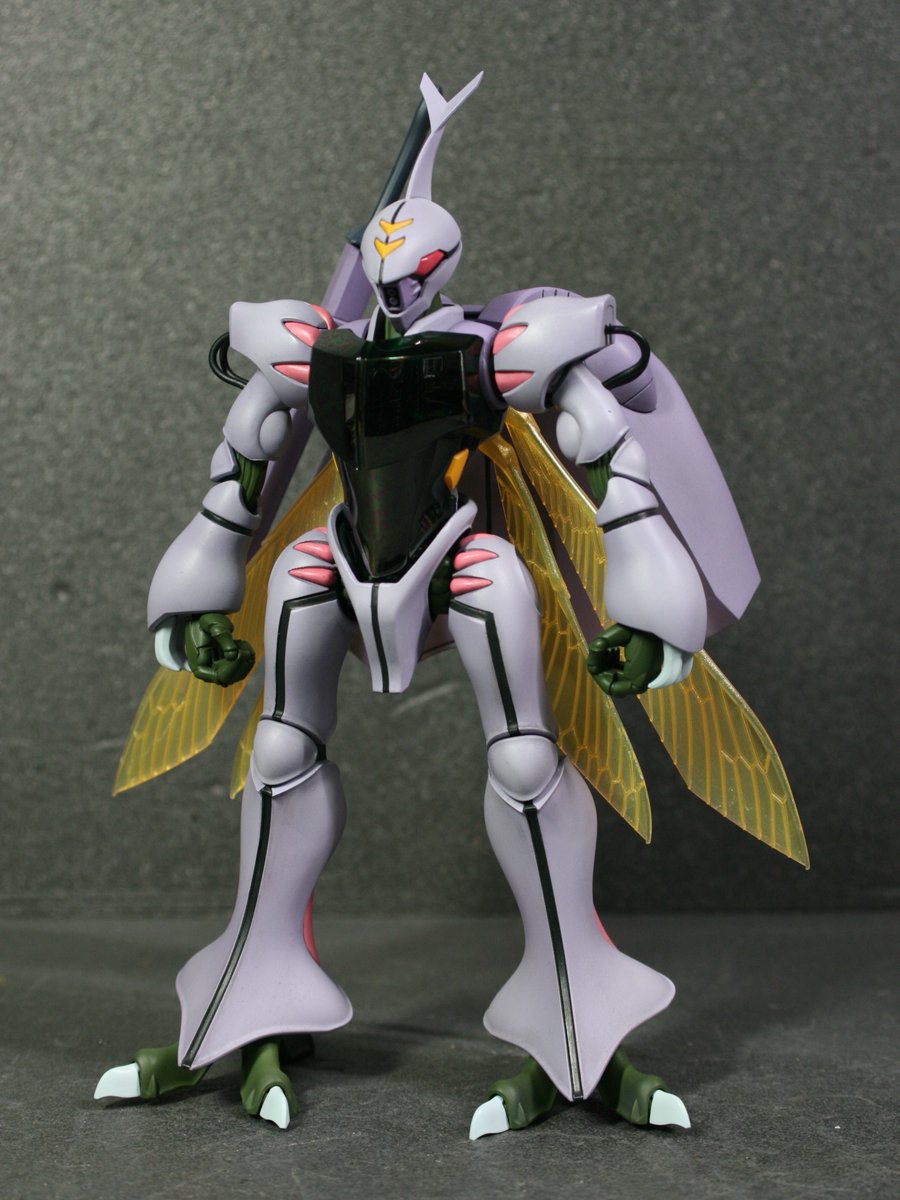 SolticM's tweet photo. バンダイ HG 1/72 ダンバイン
HGダンバインは平成と令和でキット化されてるのでややこしいですが、こちらは最近発売の方。
頭部が特徴的な形状になっています。
1/72と言いつつ設定全高からすると大きめですが、HGシリーズはどの機体もやや大きく、旧キットと並べなければ問題は少ないかも。 https://t.co/UOvy9wfvi9