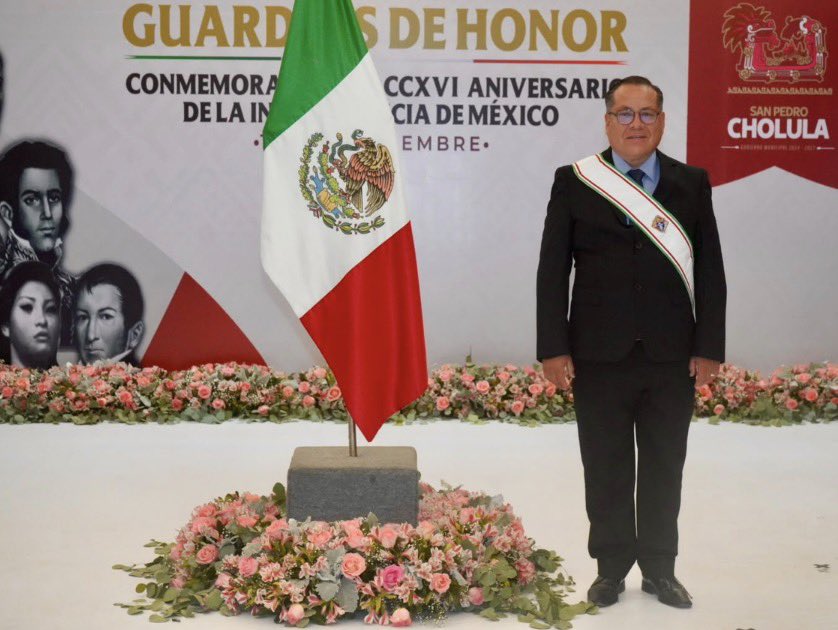 Ale_Lopez_Esp's tweet photo. Orgulloso de ser Mexicano Poblano y Cholulteca de corazón!! VIVA MÉXICO !! #kofC #fiestasPatrias2026 #vivaMexico https://t.co/BeAP1cT0wO