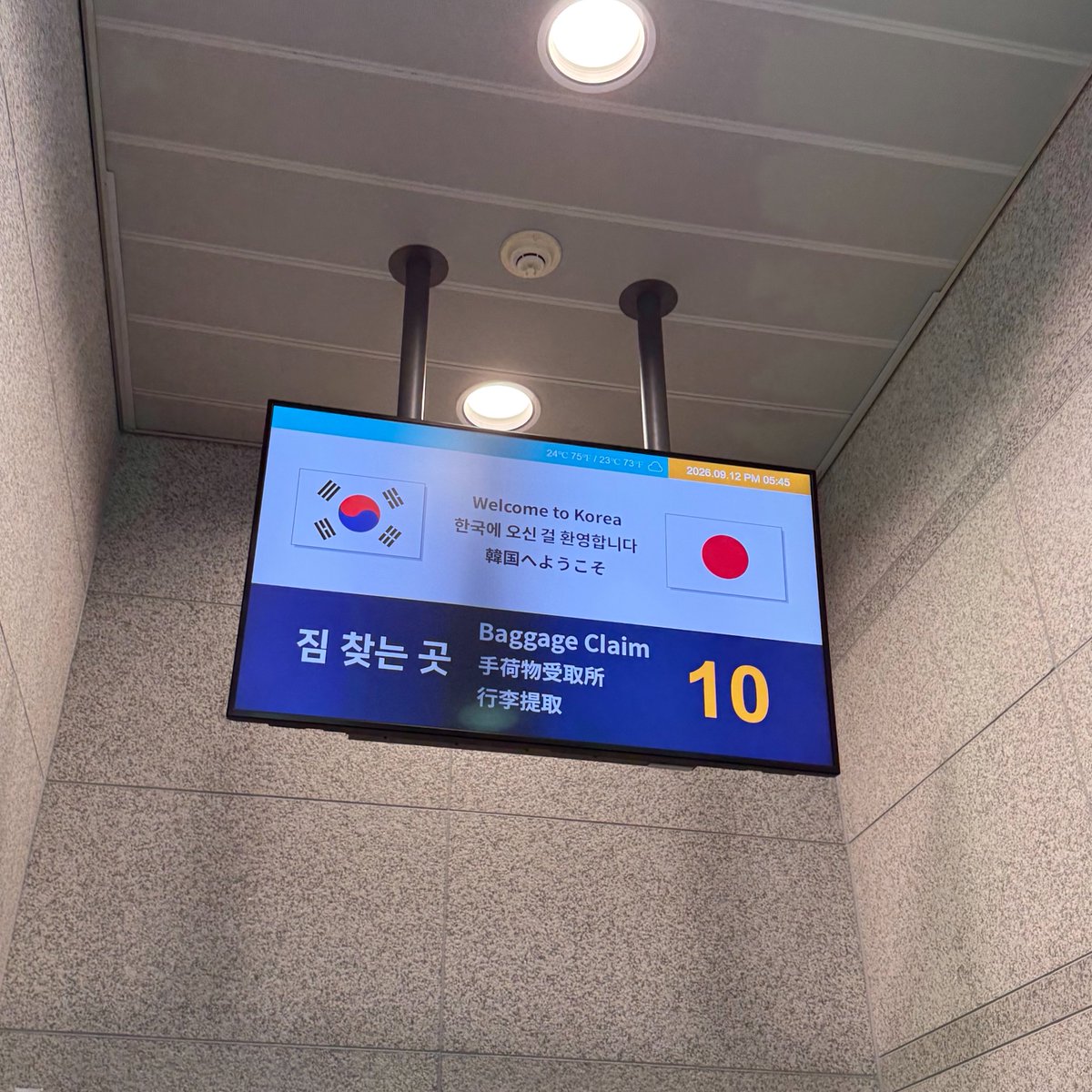 kook_nyan's tweet photo. 韓国楽しかった🎶(今年３回目) https://t.co/JL0vkjOD0h