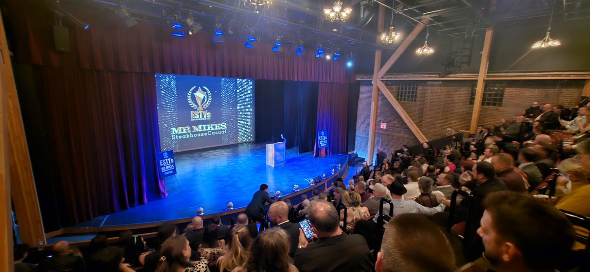 TheElksHerd's tweet photo. We made it to the ESTYs! Biggest night of the year for Edmonton Sports Talk and their fans!
#SecX #YEG https://t.co/mrHzxd09uk