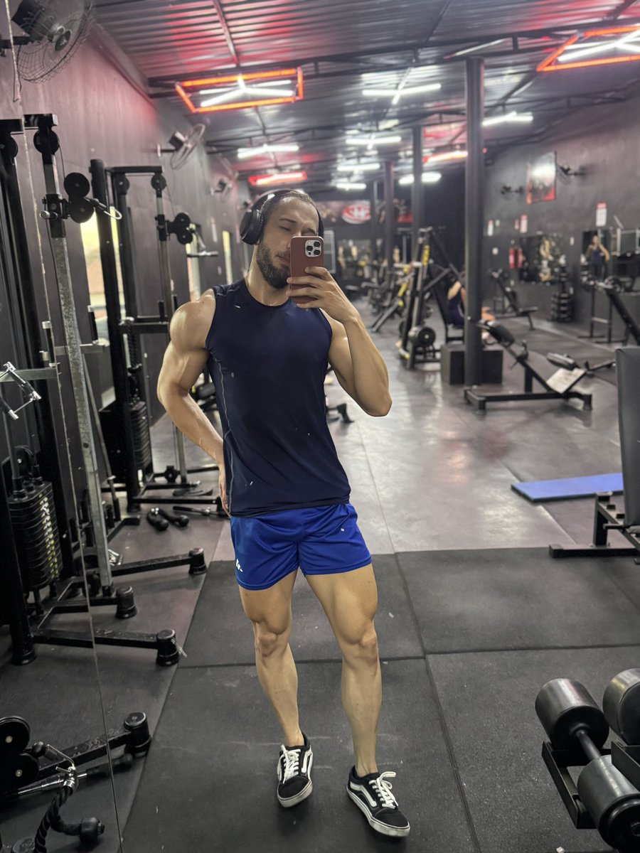 kervcat's tweet photo. De hoje já foi 🏋🏻‍♂️ https://t.co/ji249c8eVc