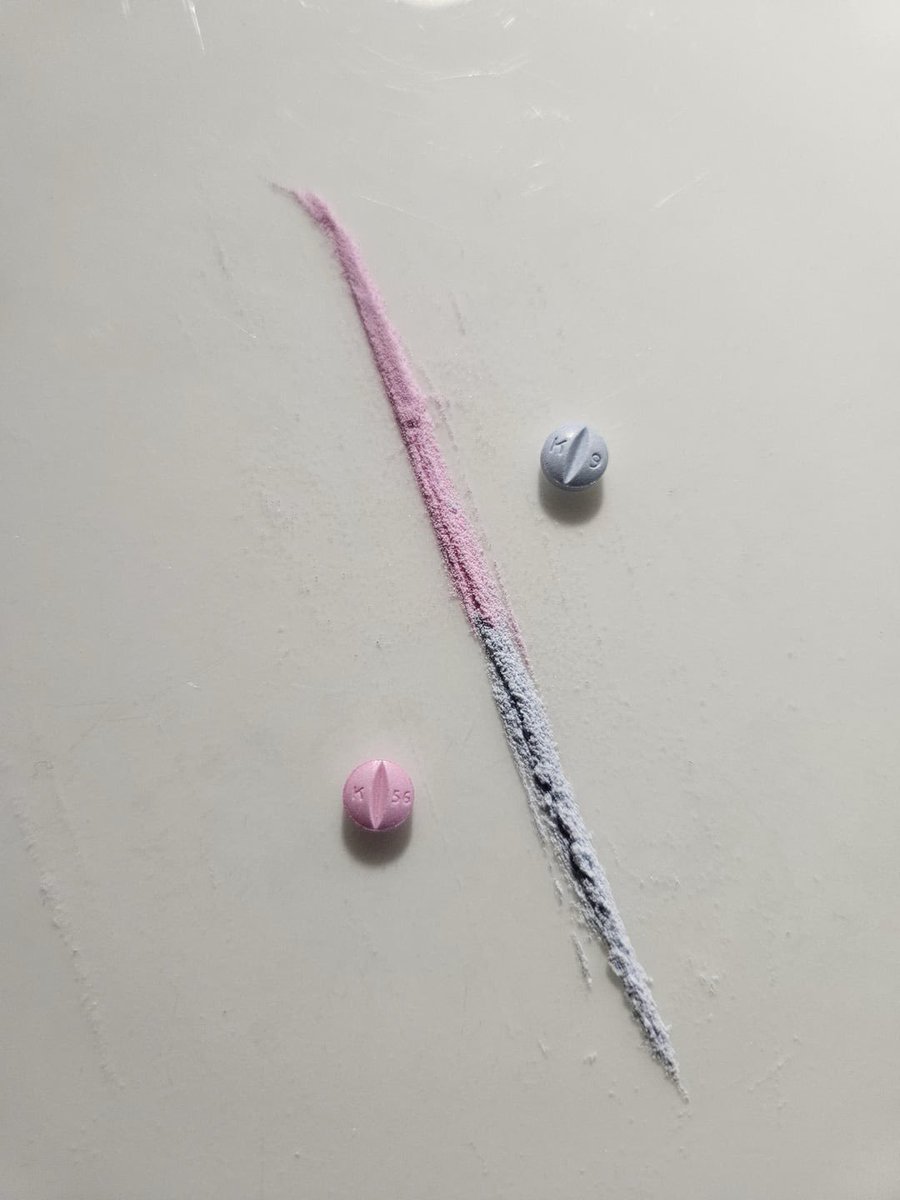 Ryders5p's tweet photo. Pink and Blue

Blue 30mg oxy and pink 10mg oxy #drugtwt https://t.co/CrMTlvc98f
