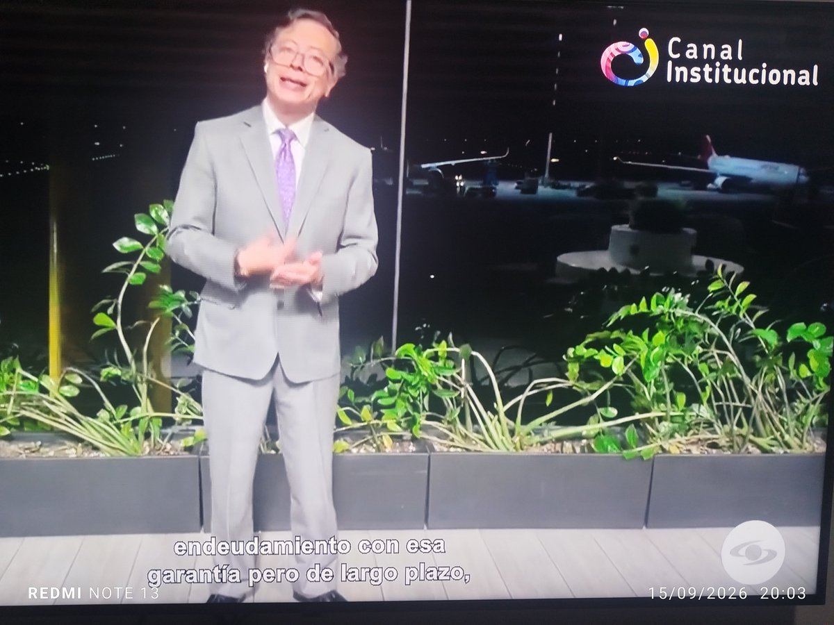 fukingring082's tweet photo. @petrogustavo Que hpta tan cínico....se robaron la plata y ahora tratando de ordenar las cagadas del gobierno de payasos... bla bla bla haciendo lo que sabe...💩💩💩 https://t.co/HSfjuCBgjx