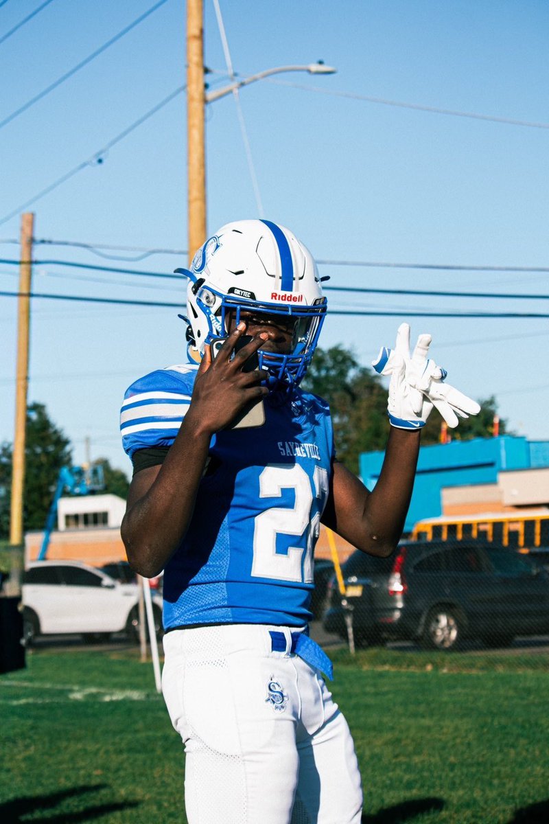 ben_ogunyemi's tweet photo. Scored 3 TDs yesterday vs Edison! Had an explosive run that helped set the tone. Still working and getting better every week. Coaches, check me out!!

Class of 2029 | 5’9” | 170lbs | RB| Sayreville, NJ

HIGHLIGHTS: https://t.co/dyl7F2lcpq

#AGTG #RecruitMe #classof2029 https://t.co/cVRgritmaF