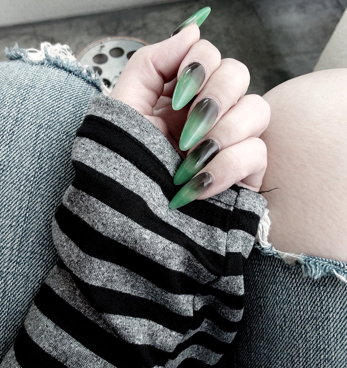 nyamu___nya's tweet photo. new nails
a bit of Monster Energy vibes🤔 https://t.co/X24DvPjkZY