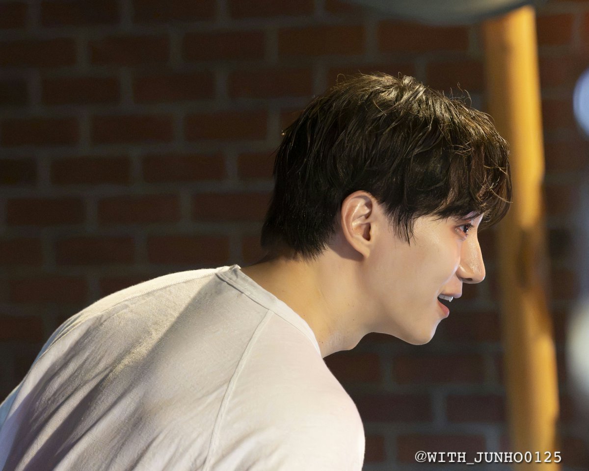 with_junho0125's tweet photo. 20260912 2026 이준호팬미팅
[Autumn Note] 퇴근길

#이준호 #LEEJUNHO 
#李俊昊 #イ・ジュノ 
#O3collective https://t.co/YYDnEtO0M0