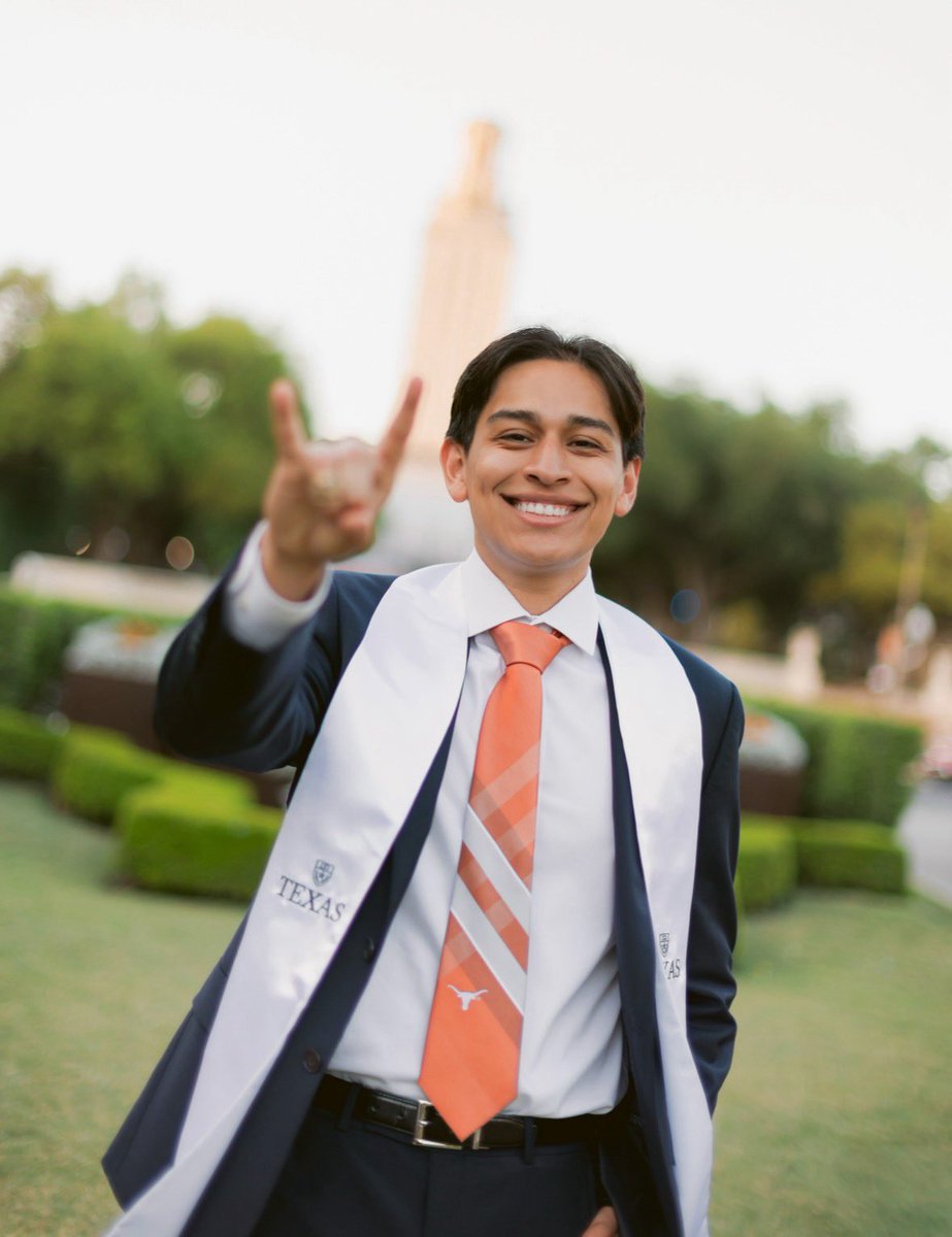 LeaSalinas1994's tweet photo. #latepost but we couldn’t be more proud of our son! What an accomplishment! What’s even better is having him get hired here in Htown at LogisnextAmericas. #texasex #classof2026 #econimics #longhornmomforever https://t.co/5zZr1AyYJa