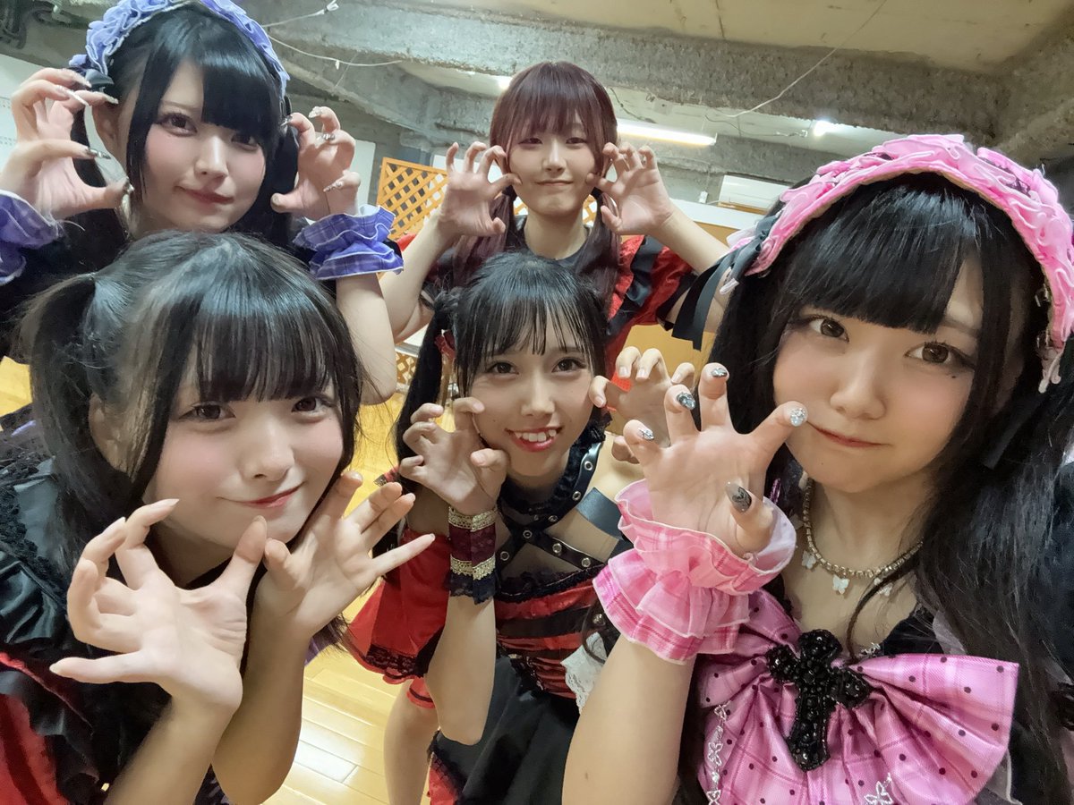 takun_taka's tweet photo. 俺の大好きな「PIMURI」
と
俺の大好きな「たとえばカワウソ34」
#PIMURI
#たとえばカワウソ34 https://t.co/aB9R79kIJz