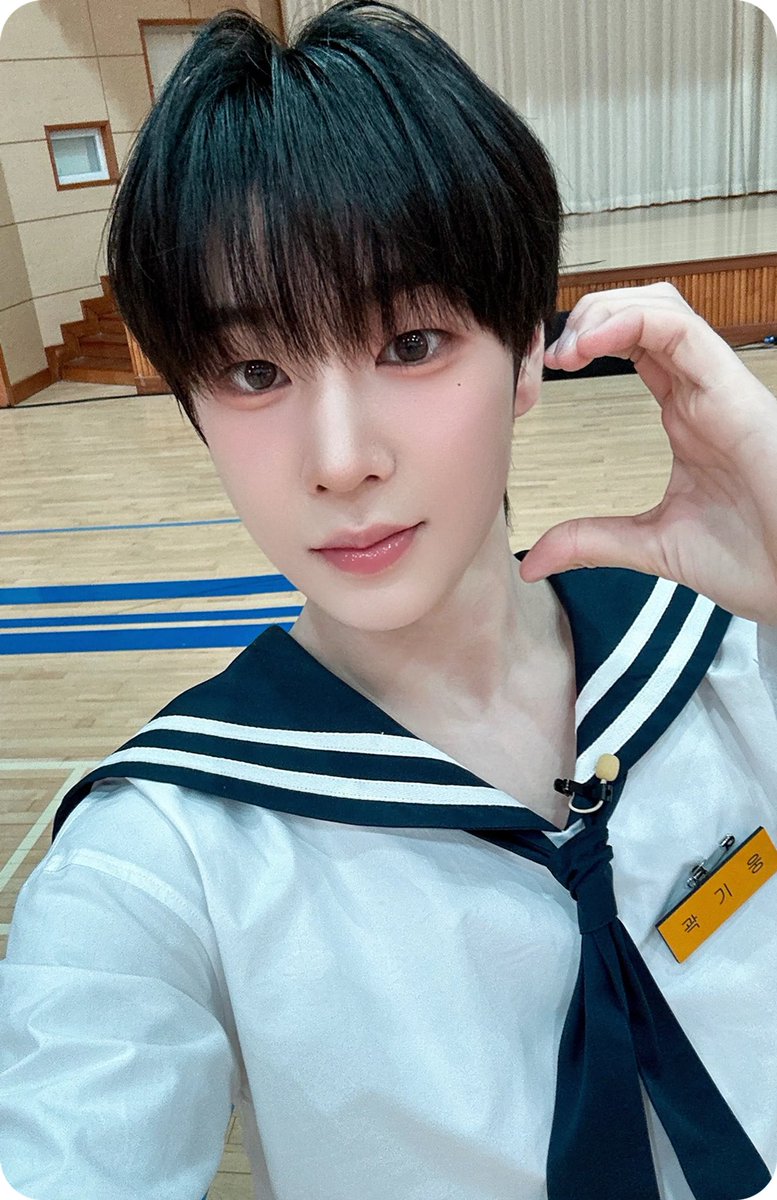 Id17pics's tweet photo. 🎞️ giwoong objekt drop

Type: idntt x Dingo Event
228-231Z | Summer26

#idntt #아이덴티티 #itsnotover 
#곽기웅 #kwakgiwoong https://t.co/8aojGUrHrK