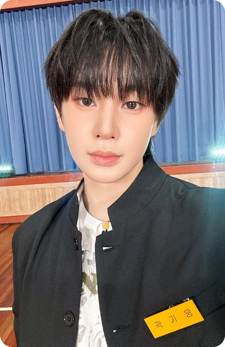 Id17pics's tweet photo. 🎞️ giwoong objekt drop

Type: idntt x Dingo Event
228-231Z | Summer26

#idntt #아이덴티티 #itsnotover 
#곽기웅 #kwakgiwoong https://t.co/8aojGUrHrK