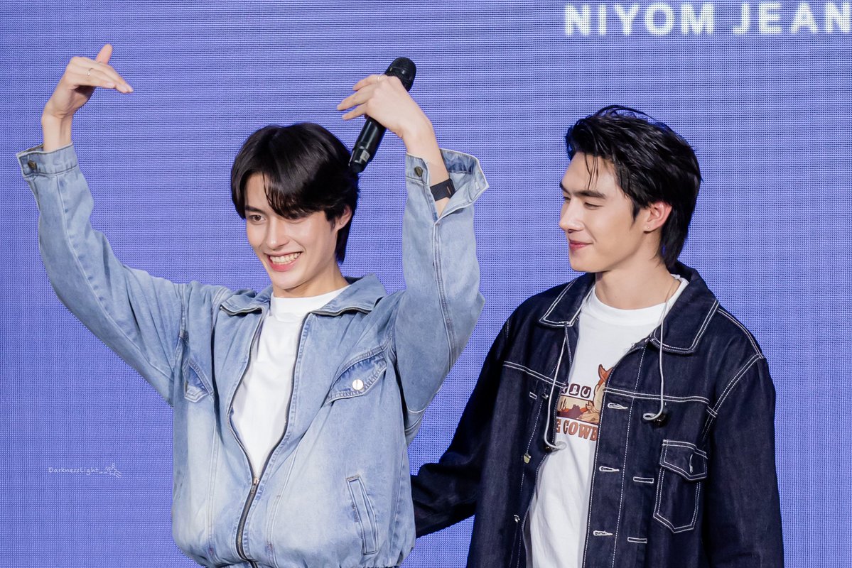 DarknessLight__'s tweet photo. Happy Wedenday ~~♡

วันนี้เย็นๆ ไปดูตี๋เฮงชงกาแฟกันน๊าาาาา

#TeeHeng
#TeeBoonyakait #HengmarkII 
@Tee_wongsajaem @HengmarkII https://t.co/fI9CcoT2nY