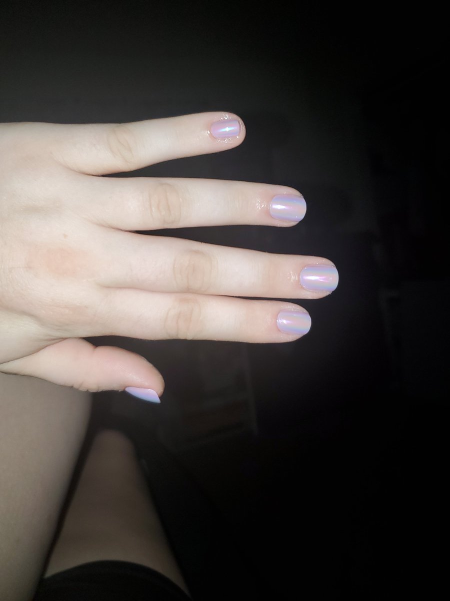 Gracefulaster's tweet photo. new nails 💅 #nailreformation https://t.co/fcRkstQZsZ