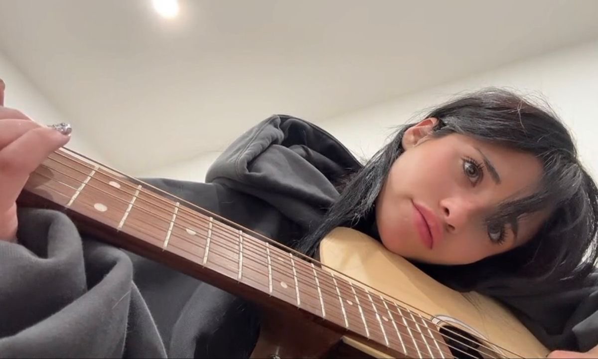 habitsobad's tweet photo. i cant stop thinking about the book(s) nessas writing i really really hope she will publish them in the not too far future https://t.co/5tqmhXAQNP