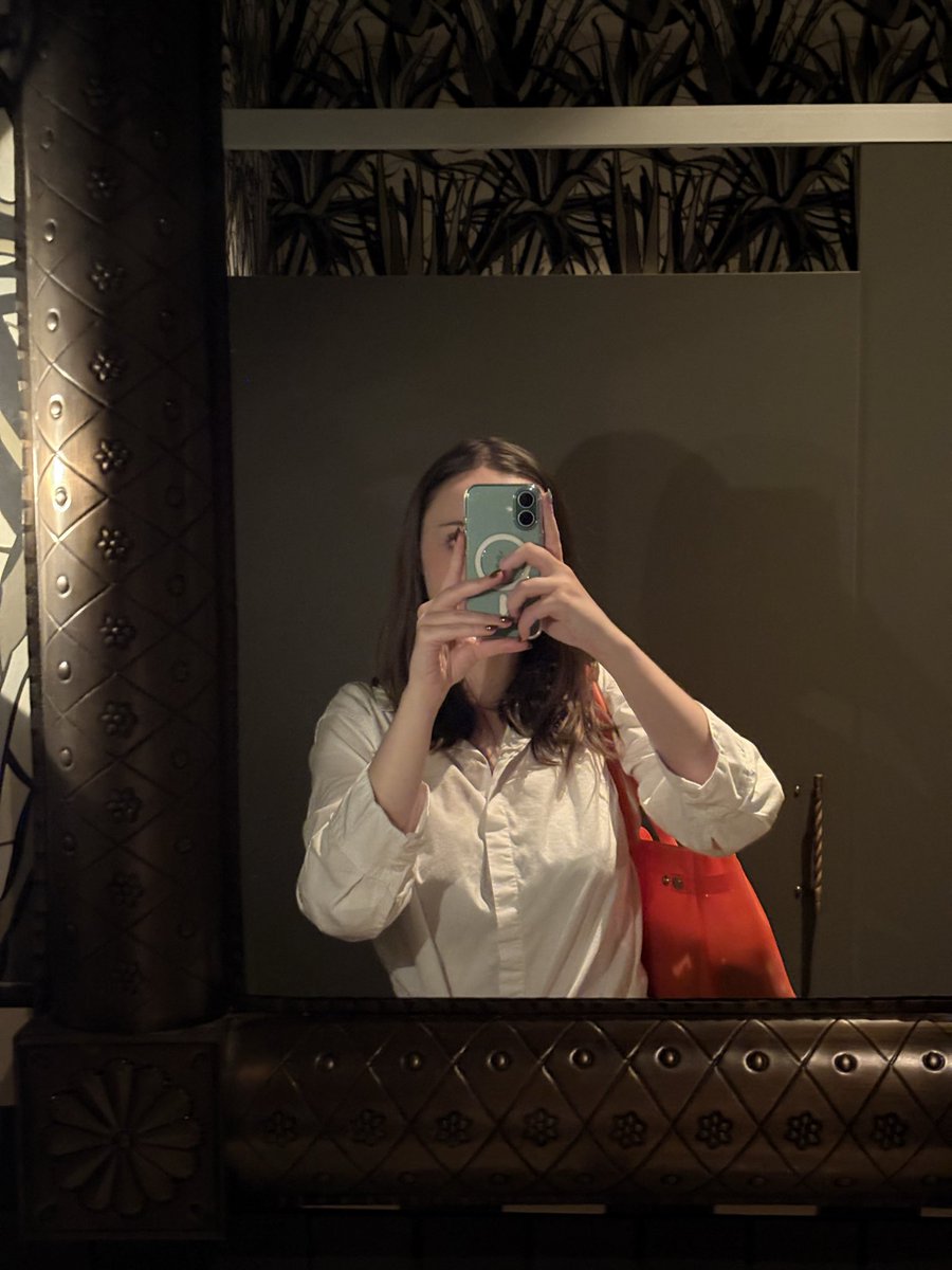 GraceLamarrTX's tweet photo. dinner date <3 was too engaged in conversation for food pics per usual but trust that it was aaamazing https://t.co/lrmUSbur2x