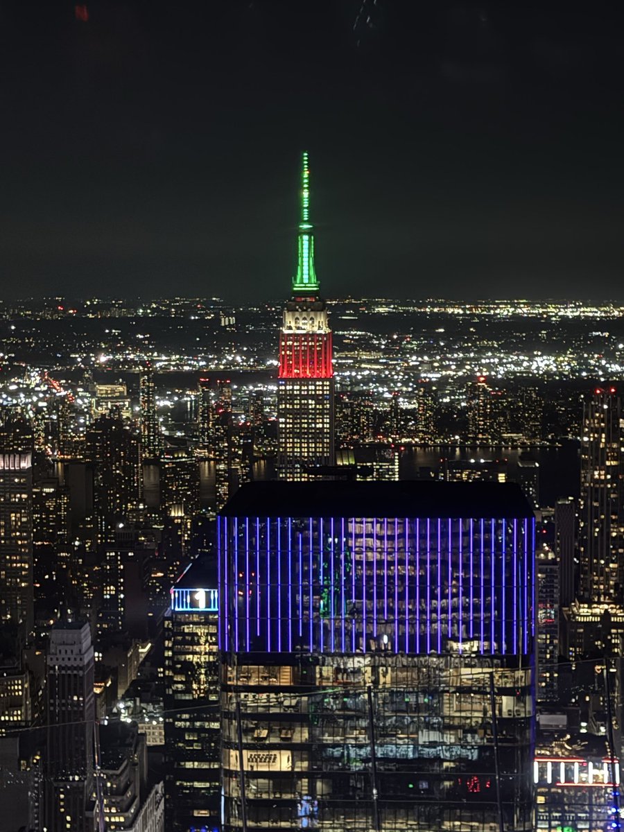 StephenEspinoza's tweet photo. Feliz Dia de la Independencia. 

Empire State Building, NYC https://t.co/EbFldYq3As