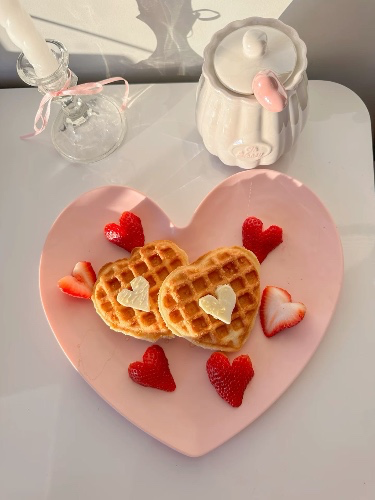 Spoiled_Chloe's tweet photo. Double gift! I just received Breakfast from kryten22b via Throne. Thank you! https://t.co/73Z4CC0O5Y #Wishlist #Throne https://t.co/mq6WJbOHIv
