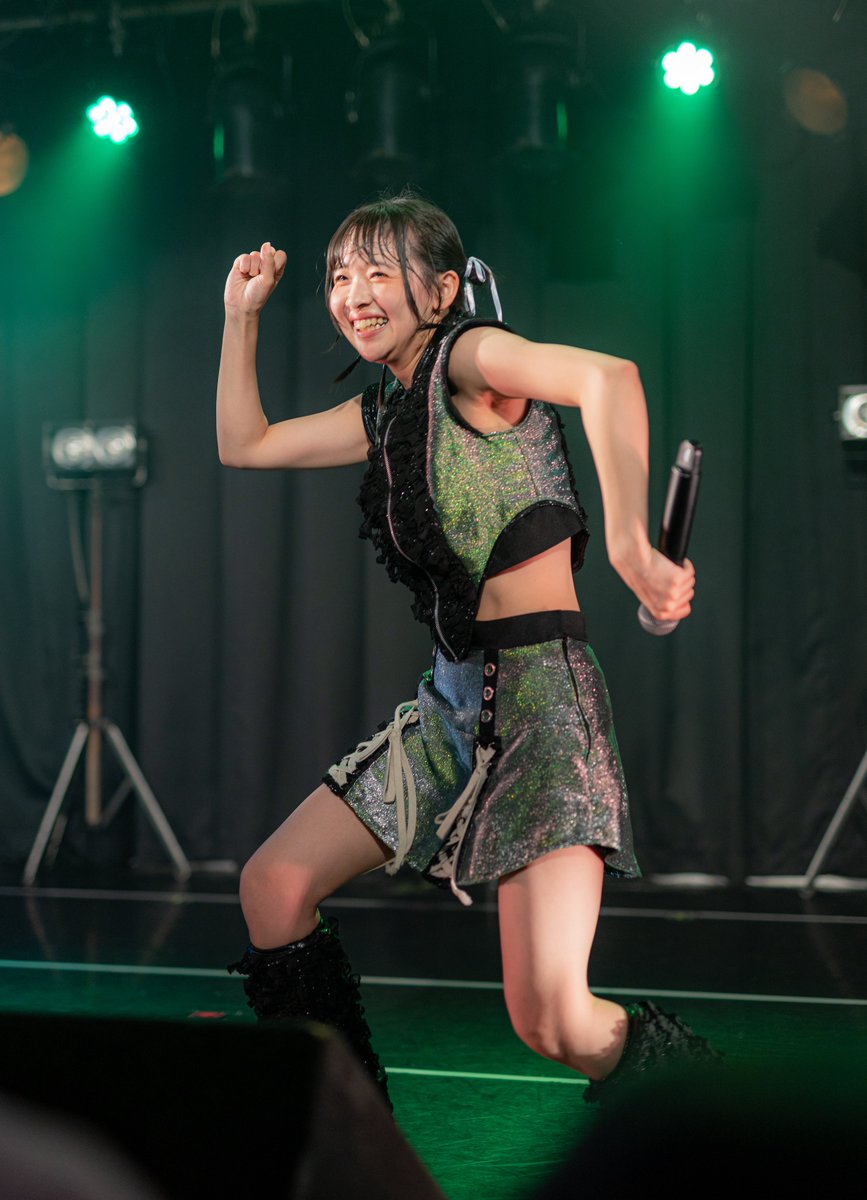 akidogg's tweet photo. やったるで!!なKINCHANいっぱい感じた✨Ω
キンがスギムさんとのMCでめっちゃにこにこ😆
代官山UNIT
#KINCHAN
#PIGGS
#クリトリックリス https://t.co/qxfarnYlhi