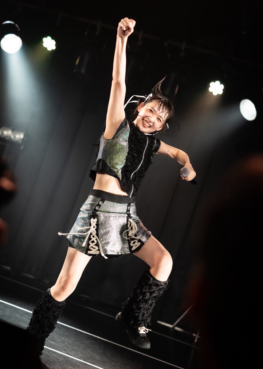 akidogg's tweet photo. やったるで!!なKINCHANいっぱい感じた✨Ω
キンがスギムさんとのMCでめっちゃにこにこ😆
代官山UNIT
#KINCHAN
#PIGGS
#クリトリックリス https://t.co/qxfarnYlhi