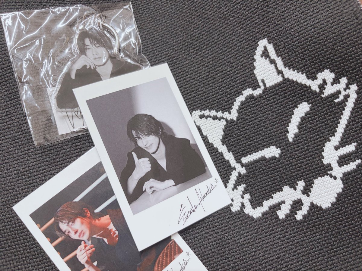 kans777's tweet photo. グッズ届いた🥳
#ÉtoileFilante https://t.co/3XAfxVe46Q