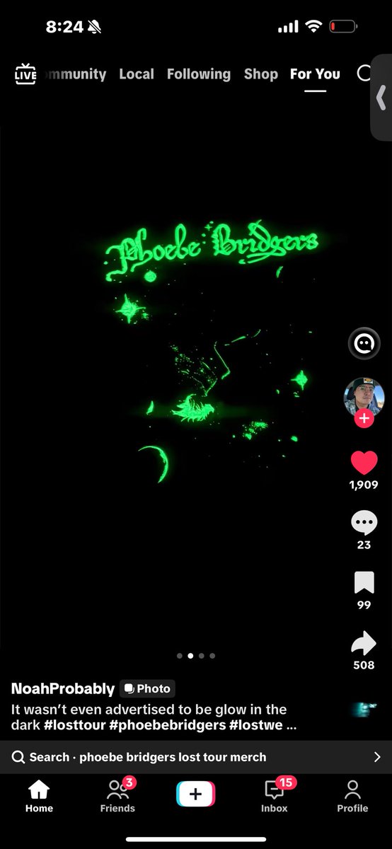 avidtirechoker's tweet photo. THE PHOEBE SHIRTS LIGHT UP???? I NEED THIS SHIRT IMMEDIATELY. https://t.co/JOItumgnv0