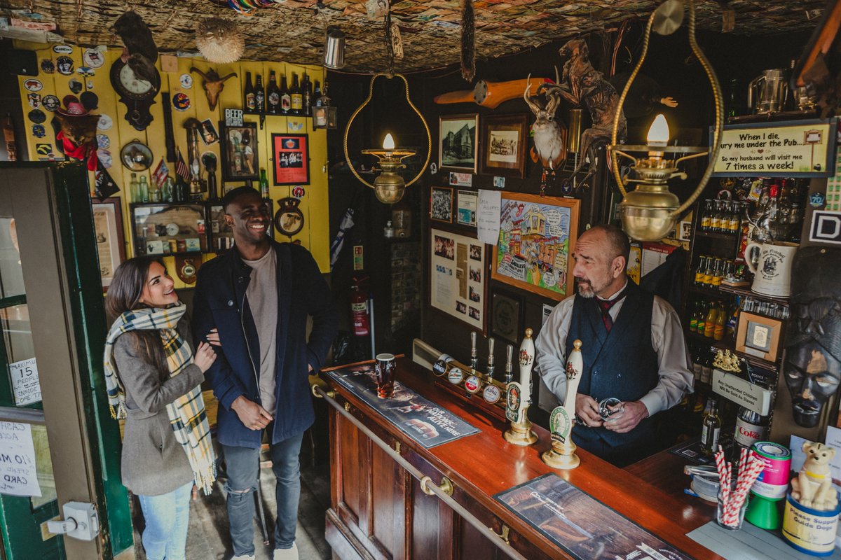 britculturejp's tweet photo. 阪急うめだ本店「英国フェア2026」の出店情報を総まとめ！ 過去最大規模となる全5会場・約130店舗が集結し、英国から約40名が来日。初上陸の英国最小パブや5つ星ホテルの焼きたてスコーン、「英国紅茶大試飲会」の予約方法など、今年ならではの体験価値を一挙紹介します👉 https://t.co/zefBhTejN7 🇬🇧 https://t.co/aePxLPSp95