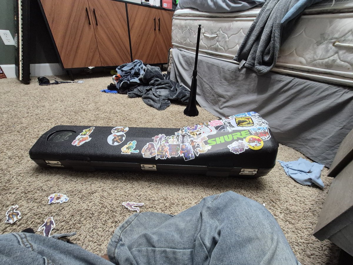 macerunner1's tweet photo. guys do you like my reombone case https://t.co/x2Po5xOjR6
