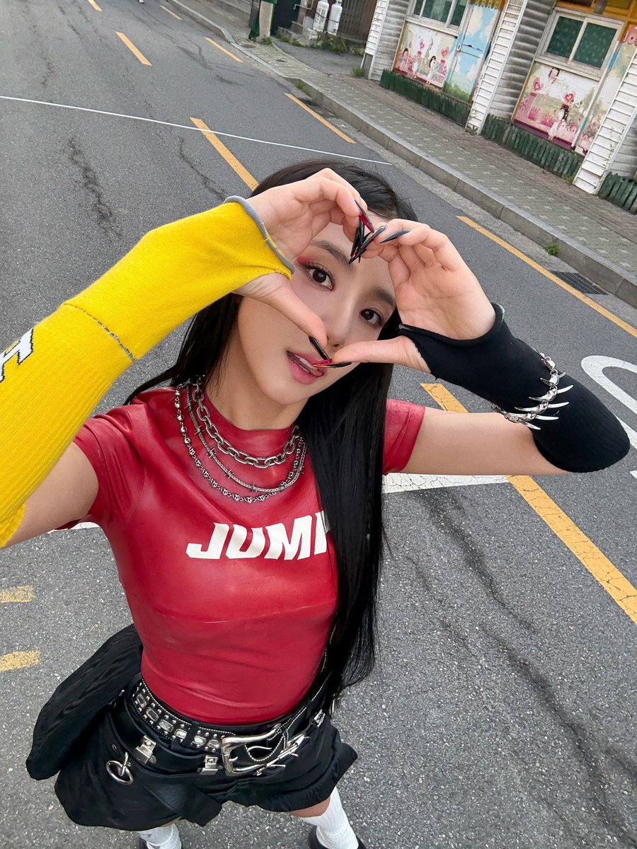 blckpinkpic's tweet photo. BLACKPINK https://t.co/6PAmVoLDrp