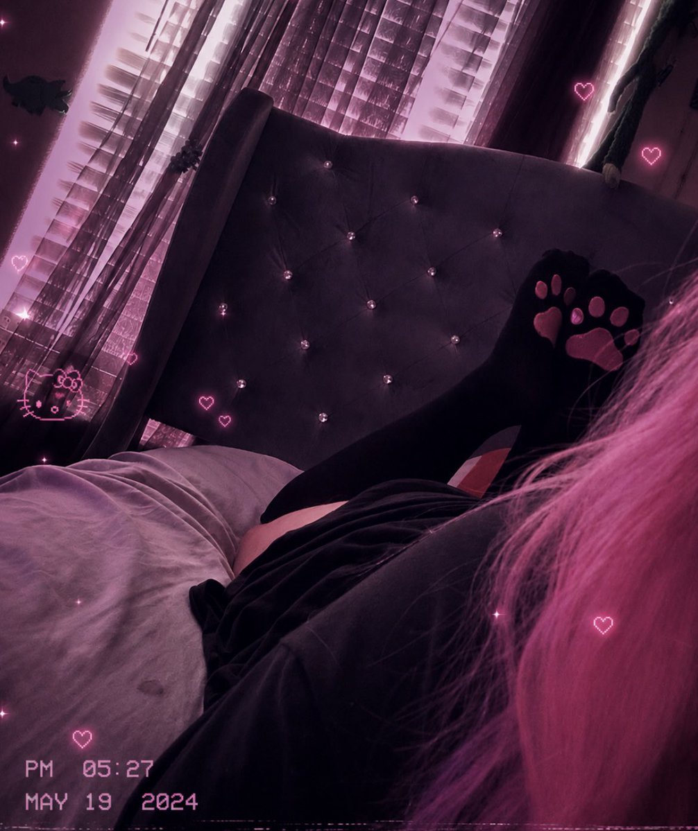 mysoulislost4ev's tweet photo. I neeed robuxxx ›.‹ pweasee I'll be somones good little kitty 

/ᐠ. ｡.ᐟ\ᵐᵉᵒʷˎˊ˗

#discord #ekitten #puppygirl #gamergirl #roblox #robux https://t.co/EdU45vGG9Y