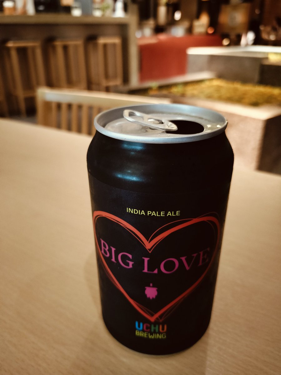 pamuukomuu's tweet photo. 綱島の湯けむりの庄に来たら宇宙ビールを飲むことにしてるのだけど、先週行ったらやっと在庫復活しててうれしかった

特別感がちょうどよい🛸 https://t.co/w5WGOms4SD