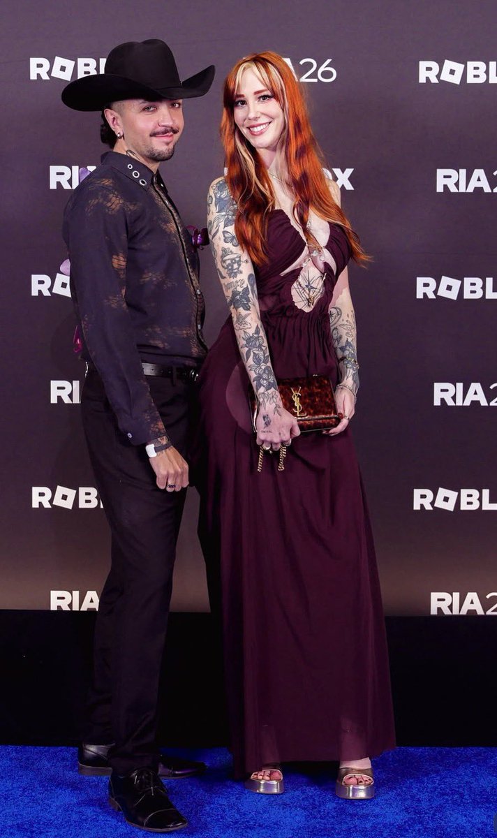 sweetandsour162's tweet photo. can we take a moment for how incredible MeganPlays looks at RDC.. my god https://t.co/IBlWM0H8kL