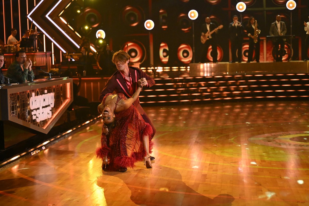 officialdwts's tweet photo. Tell us about it! Taylor Hanson and Britt Stewart’s Quickstep brought all the right energy! 💥 #DWTS https://t.co/kWHPPbnetF