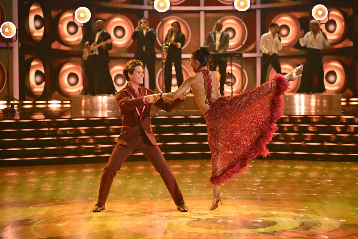 officialdwts's tweet photo. Tell us about it! Taylor Hanson and Britt Stewart’s Quickstep brought all the right energy! 💥 #DWTS https://t.co/kWHPPbnetF