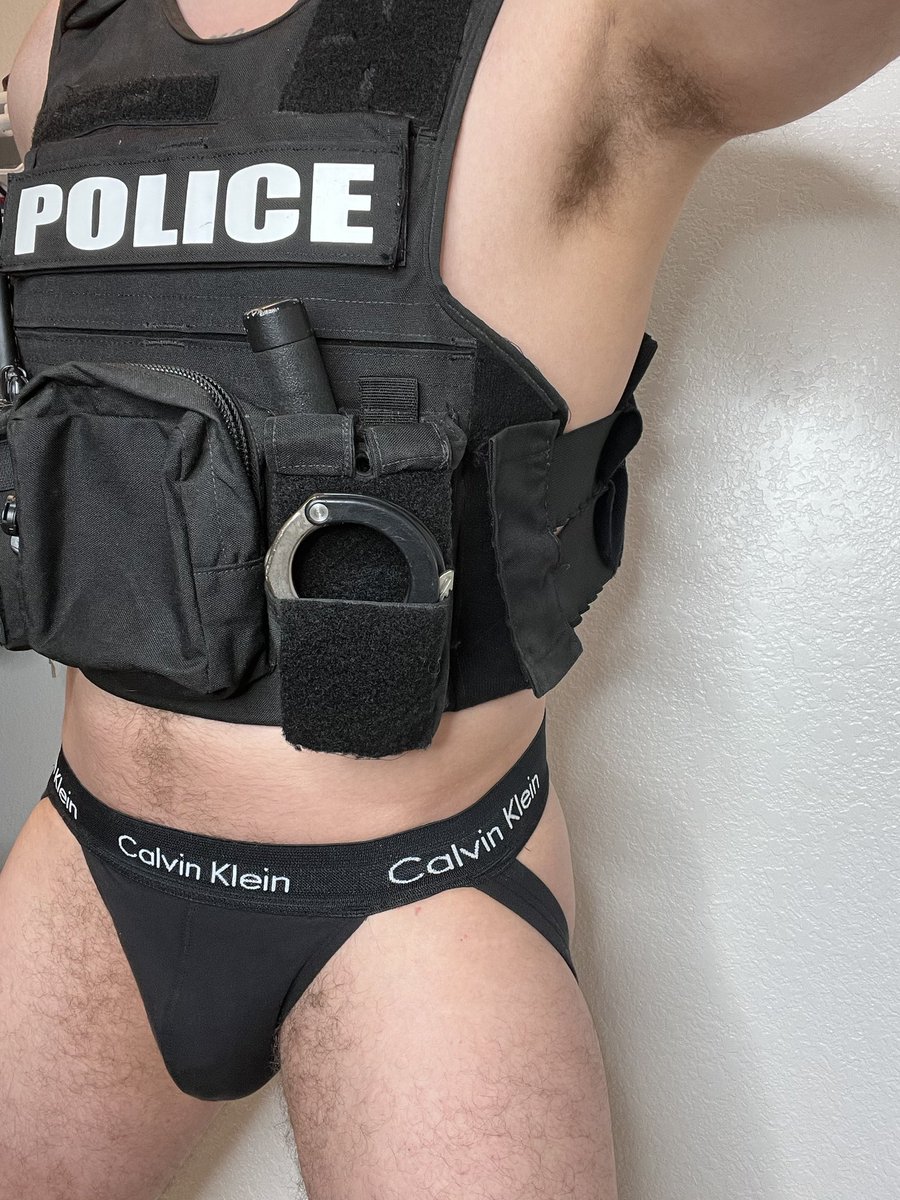 YoungCopX's tweet photo. RT if I should wear this jock strap on patrol😅👮‍♂️ https://t.co/Fe6iEgVSqL