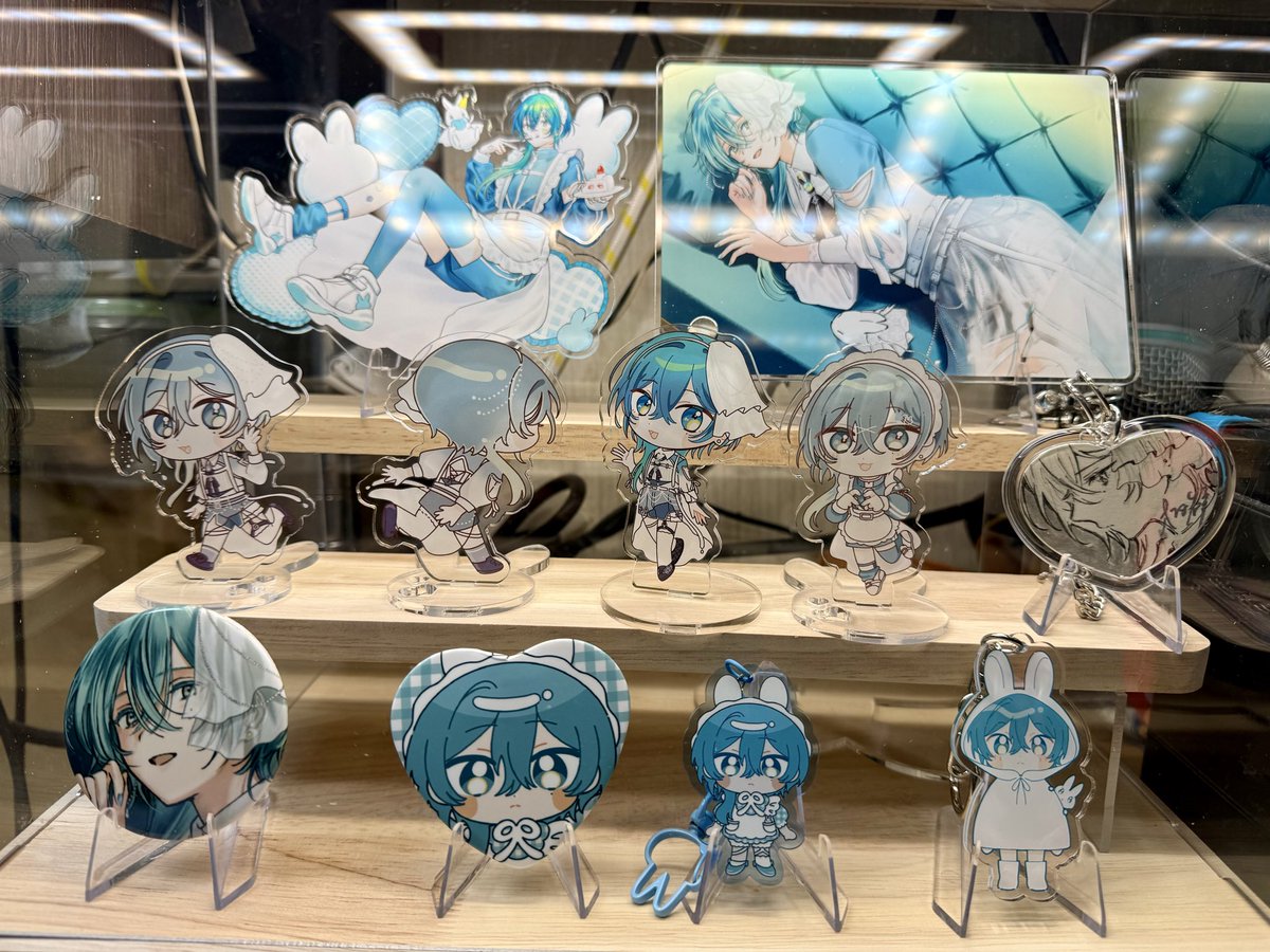 neetSan2go's tweet photo. グッズ届いてかわいいがぎゅうぎゅうになっちゃった（喜）
#入日初目撃情報 https://t.co/QQZIUiAZwi