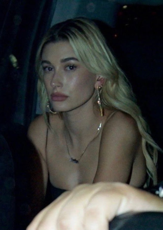 mgirlsmagazine's tweet photo. hailey was definitely the it girl of her generation https://t.co/h6TZq44H6I