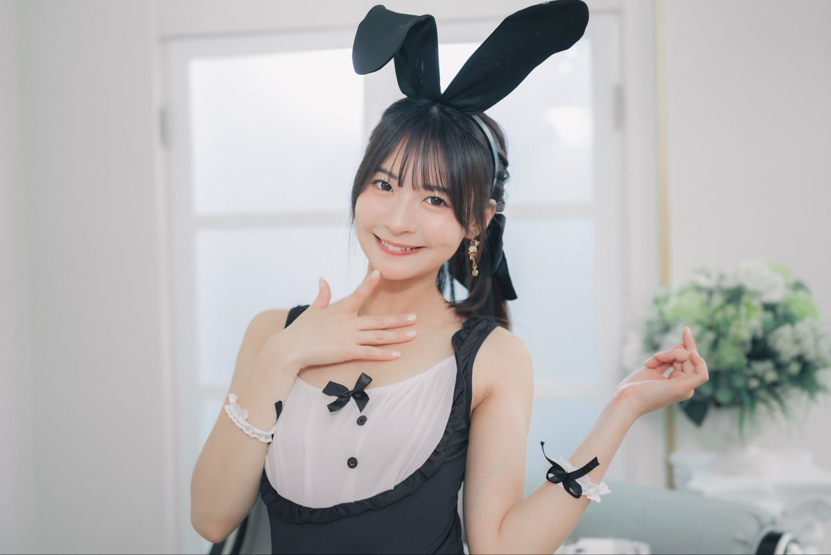 iilliilh's tweet photo. 東條夏台灣攝影會3
性感可愛小兔兔 https://t.co/JJUPAC7BwV