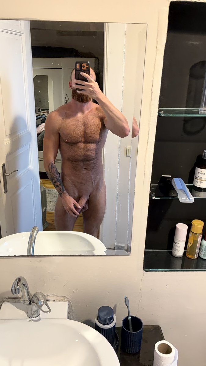 Robbie_Hughess's tweet photo. There’s so much new content on my wall rn… and it’s half off. Why are you still here and not on my OF? 

https://t.co/Ziee8KeIr1 https://t.co/ggTs7nHANu