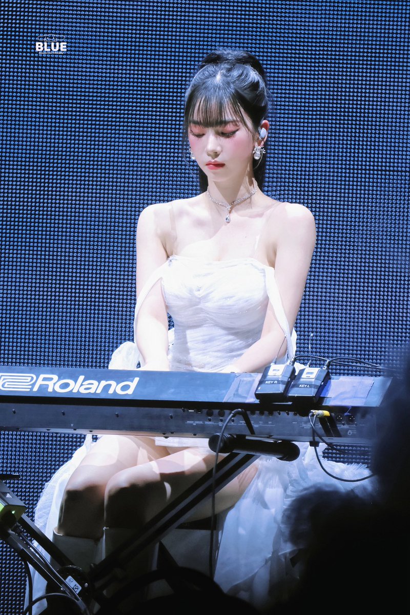 blue_karina_'s tweet photo. 260915 aespa 2026-27 LIVE TOUR -SYNK: COMPLaeXITY IN Hamilton

#카리나 #Karina
#에스파 #aespa https://t.co/Aw56f673sR