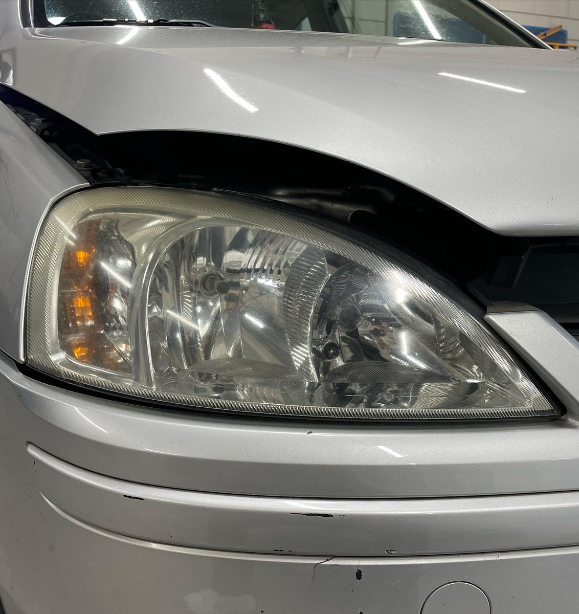 RockyBetschman's tweet photo. Headlight restoration after 2 years. We’re often asked how long a restoration lasts. Around 2 years, depending on sun exposure and washing. After that, slight discoloration and dullness may return, but never as bad as before. Restoration isn’t https://t.co/FhwHyqvnnF